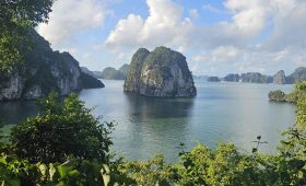 grottes baie d'Ha Long